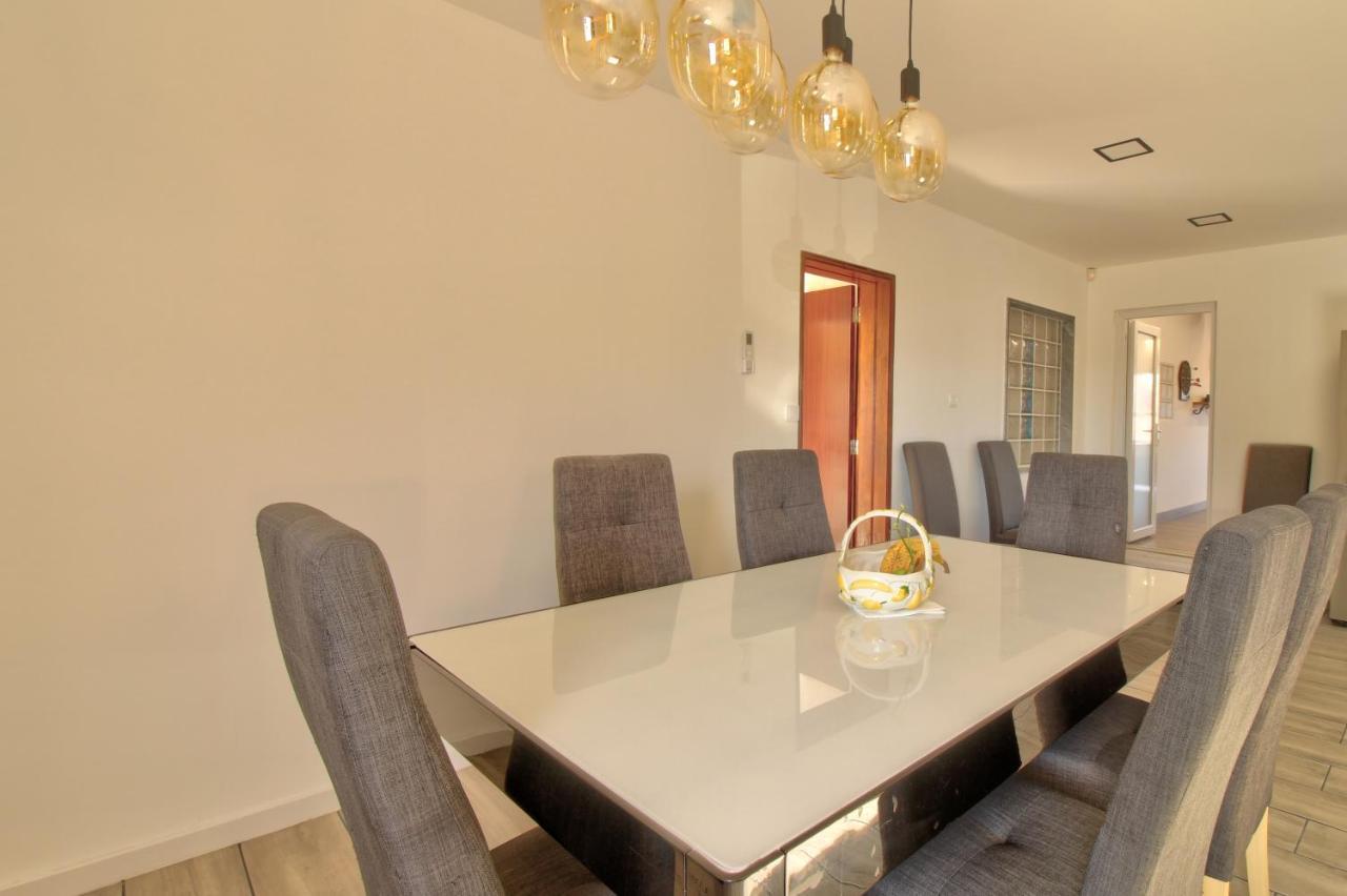 Amadeus Villa Монкарапашу Экстерьер фото